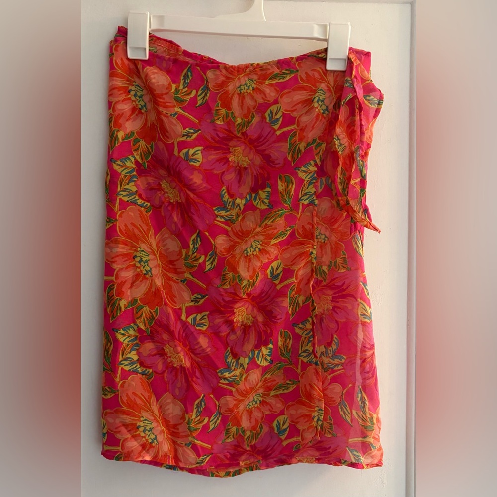 Beach Riot Melanie sarong in Miami peony OS